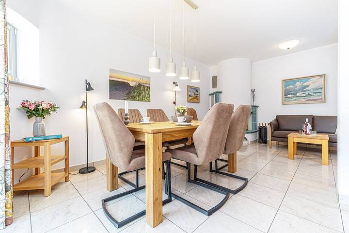 Ferienwohnung für 6 Personen, mit Terrasse und Sauna in Wustrow