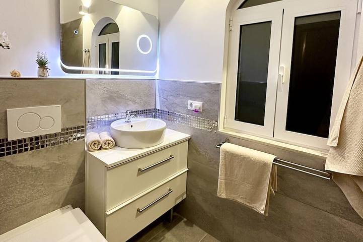 Location de vacances pour 4 personnes, avec terrasse et jardin à La Pared - 4