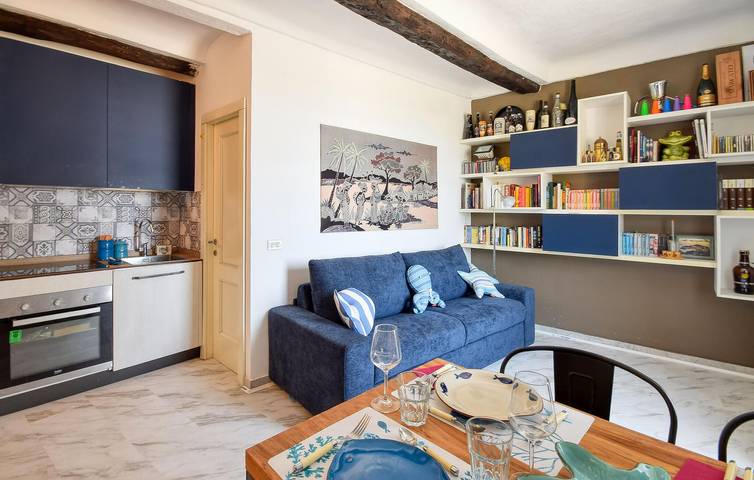 Appartamento intero, Ritiro con vista mare a 100 metri dalla spiaggia in Sestri Levante (Città), Sestri Levante