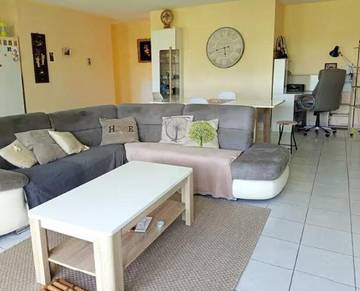 Gîte pour 7 personnes, avec terrasse et jardin à Caudrot