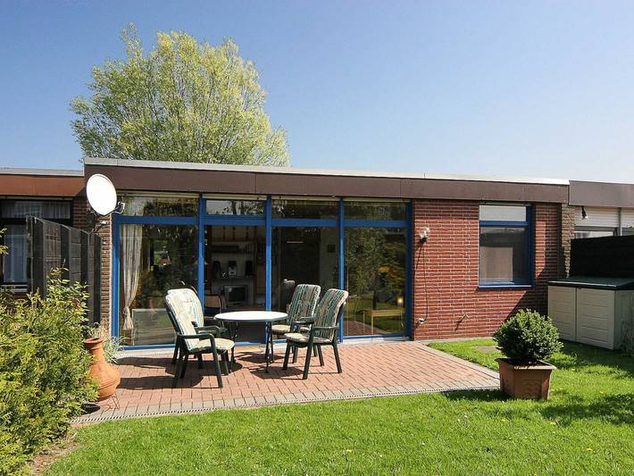 Bungalow für 4 Personen, mit Terrasse und Garten