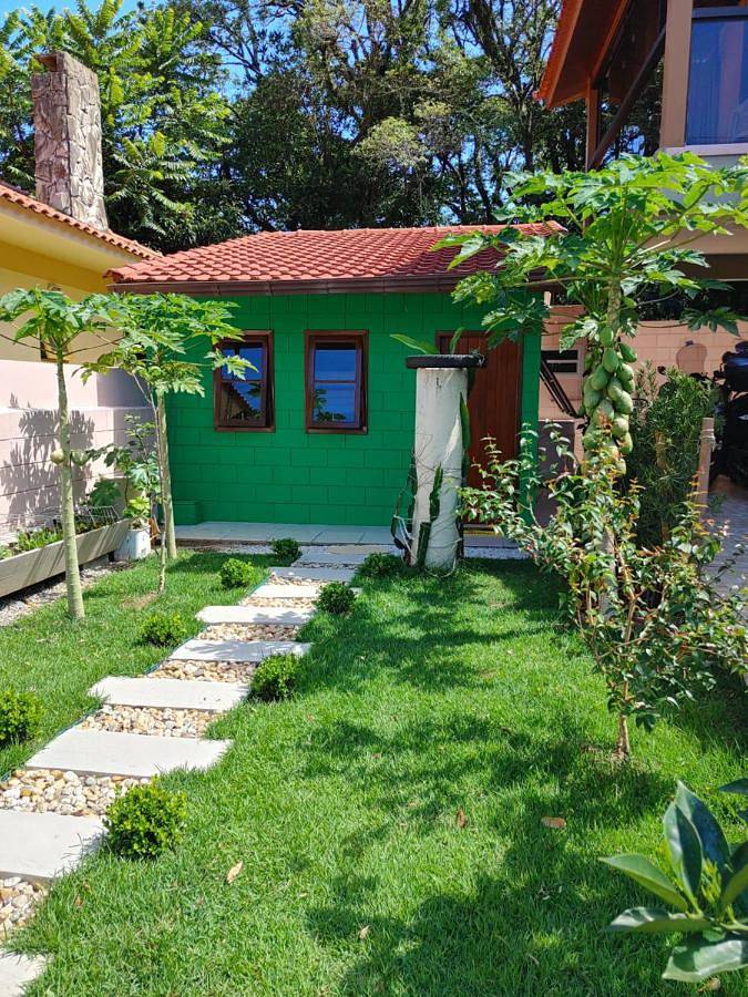 Pousadas e b&b para 2 pessoas, com vista e jardim e ainda piscina em Pântano do Sul