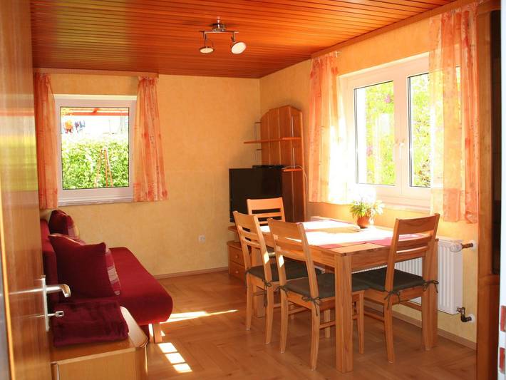 Ferienhaus für 2 Personen, mit Terrasse und Garten in Kell am See - 4