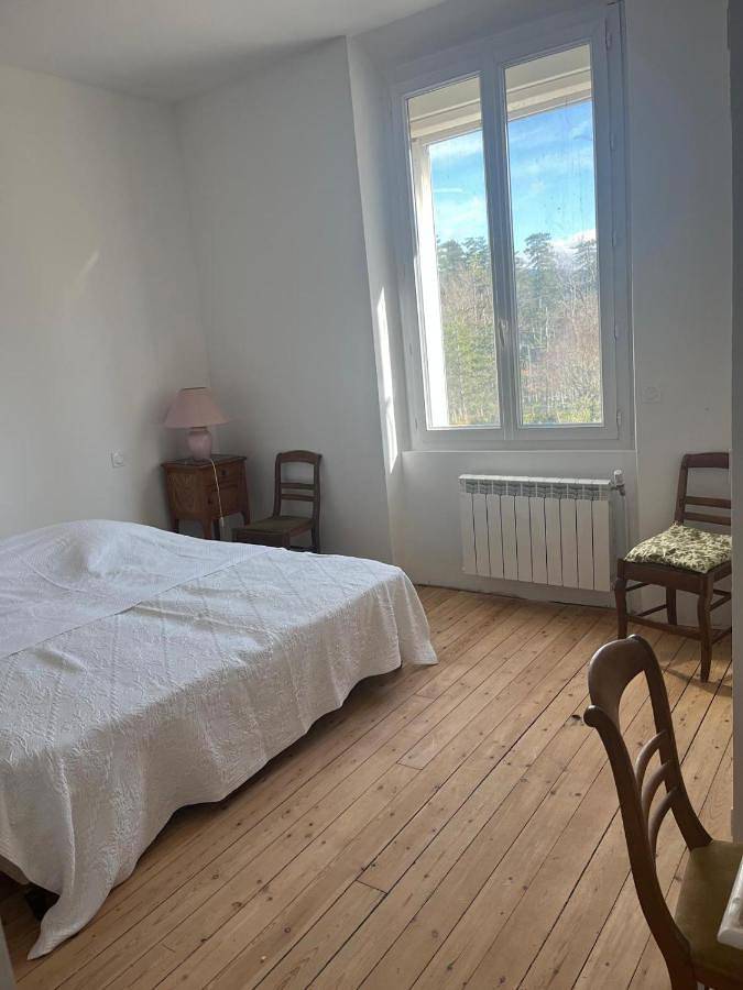 Location de vacances pour 14 personnes, avec jardin ainsi que balcon et vue dans Lac de Saint-Ferréol - 3