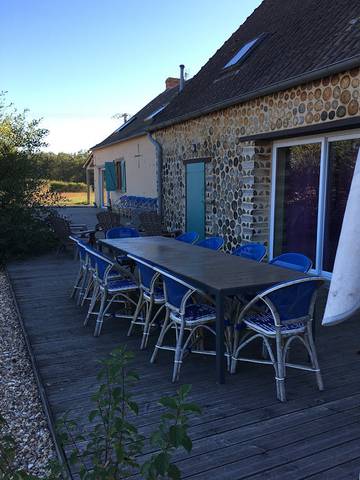 Location de vacances pour 15 personnes, avec terrasse et jardin dans Indre