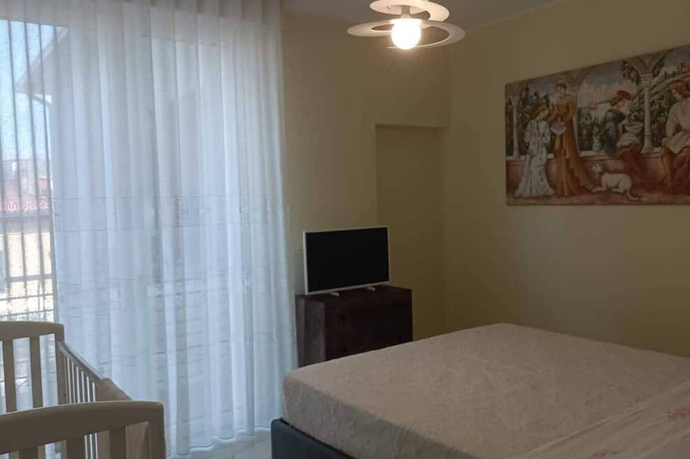 Entire apartment, Relax in this oasis of quiet and elegance. in Varese, Varese Province