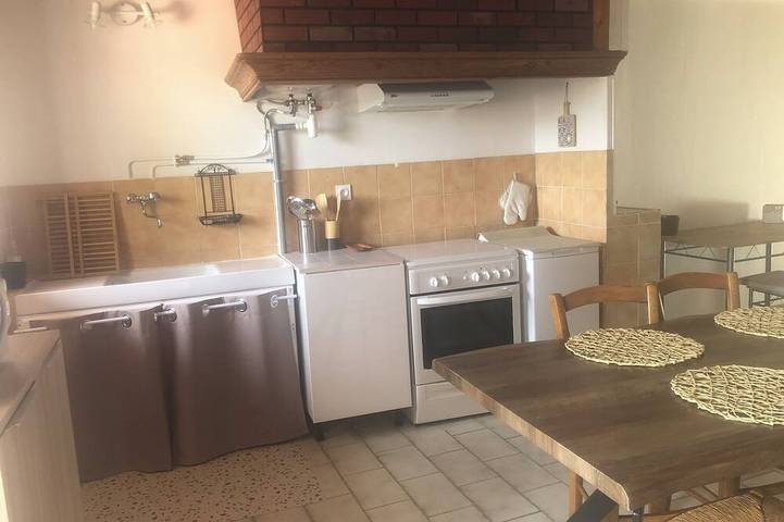 Gîte pour 5 personnes à Port-de-Bouc - 4