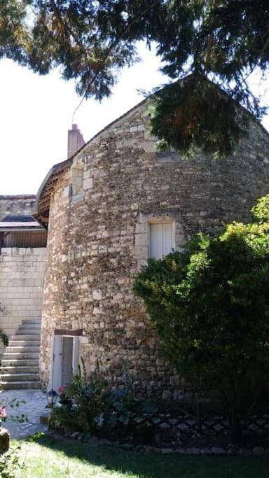 Gîte pour 4 personnes, avec jardin à Cheneché