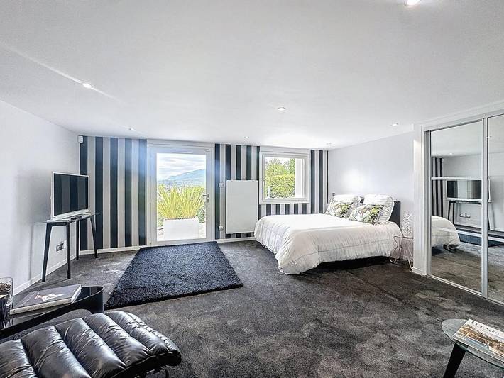 Villa pour 6 personnes, avec piscine ainsi que vue et terrasse à Aix-les-Bains - 4