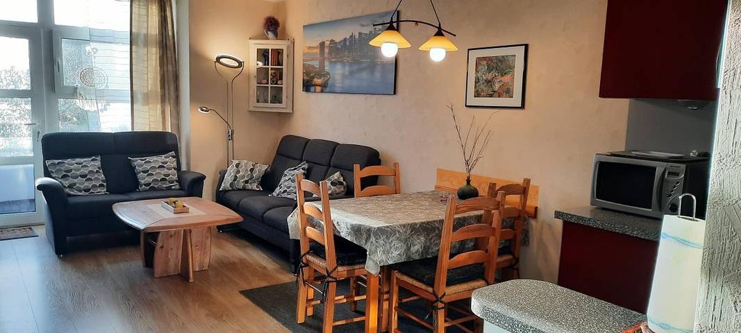 Ferienwohnung für 4 Personen, mit Balkon und Meerblick, kinderfreundlich in Schillig