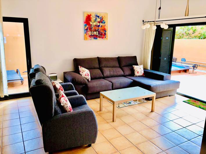 Chalet para 6 personas, con piscina y jardín además de terraza y jacuzzi en Fuerteventura - 2