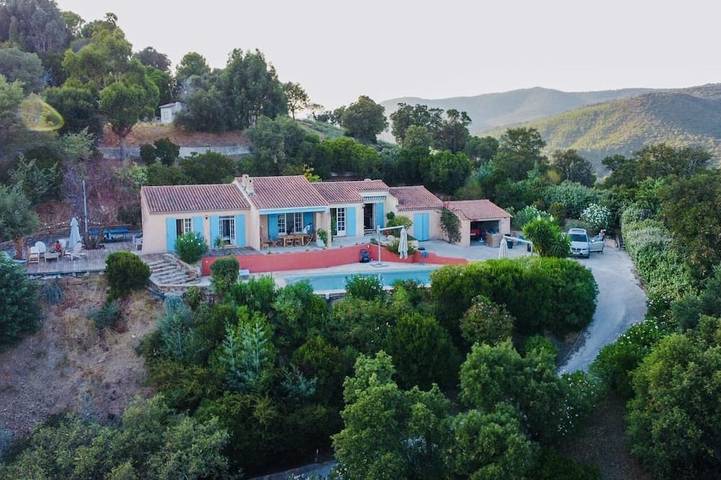 Villa voor 7 personen, met balkon en tuin in Bormes-les-Mimosas