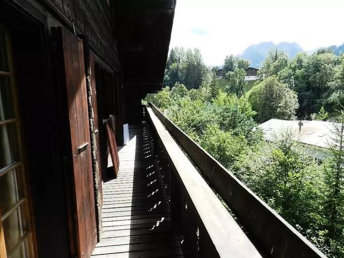 Chalet pour 9 personnes, avec balcon dans Gstaad - 4
