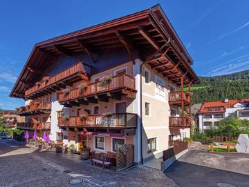 Hotel für 2 Personen, mit Garten am Pragser Wildsee