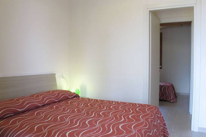 Gemütliche Wohnung in einem Ferienhaus für 4 Leute mit Klimaanlage,  W-Lan, TV und Terrasse in Comacchio, Ferrara Provinz