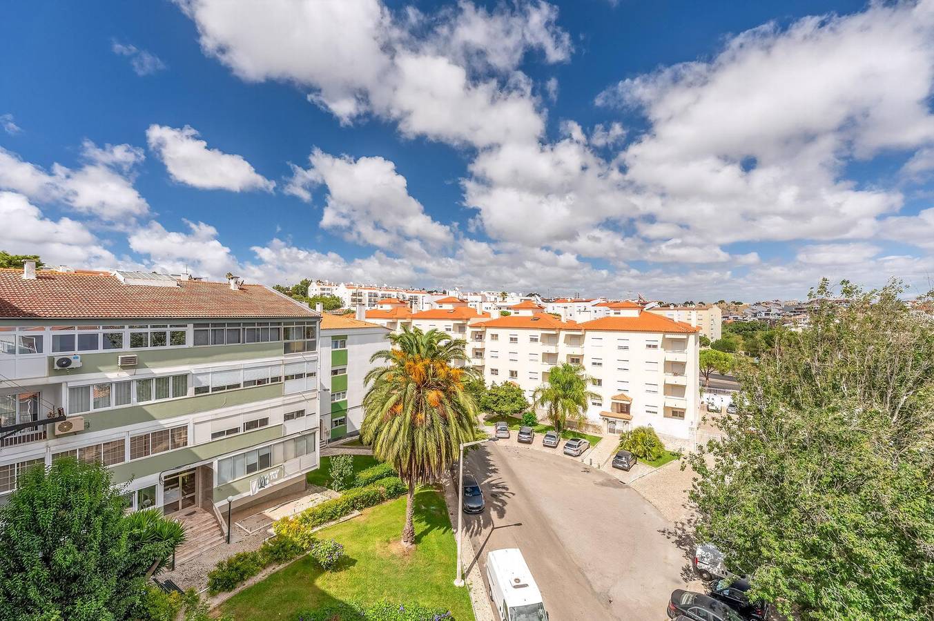 Apartamento inteiro, Guestready - Escapadela em Lisboa com varanda in Carcavelos e Parede, Costa de Lisboa