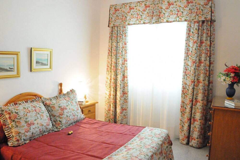 Appartement entier, Wohnung \"Double Classic\" mit Wi-Fi in Vecindario, Santa Lucía de Tirajana