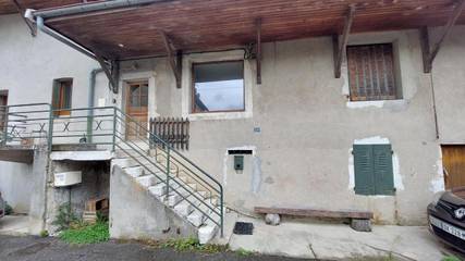 Gîte pour 12 personnes, avec balcon, animaux acceptés à Corbonod