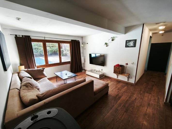 Ferienhaus für 4 Personen, mit Ausblick und Garten sowie Pool, mit Haustier - 1