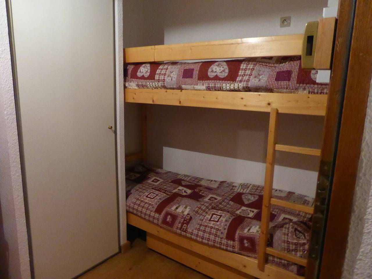 Entire apartment, Cosy Apt 4-6 Pers, Piscine, Proche Pistes, Beaufort Center in Arêches, Beaufort (Rhône-Alpes)