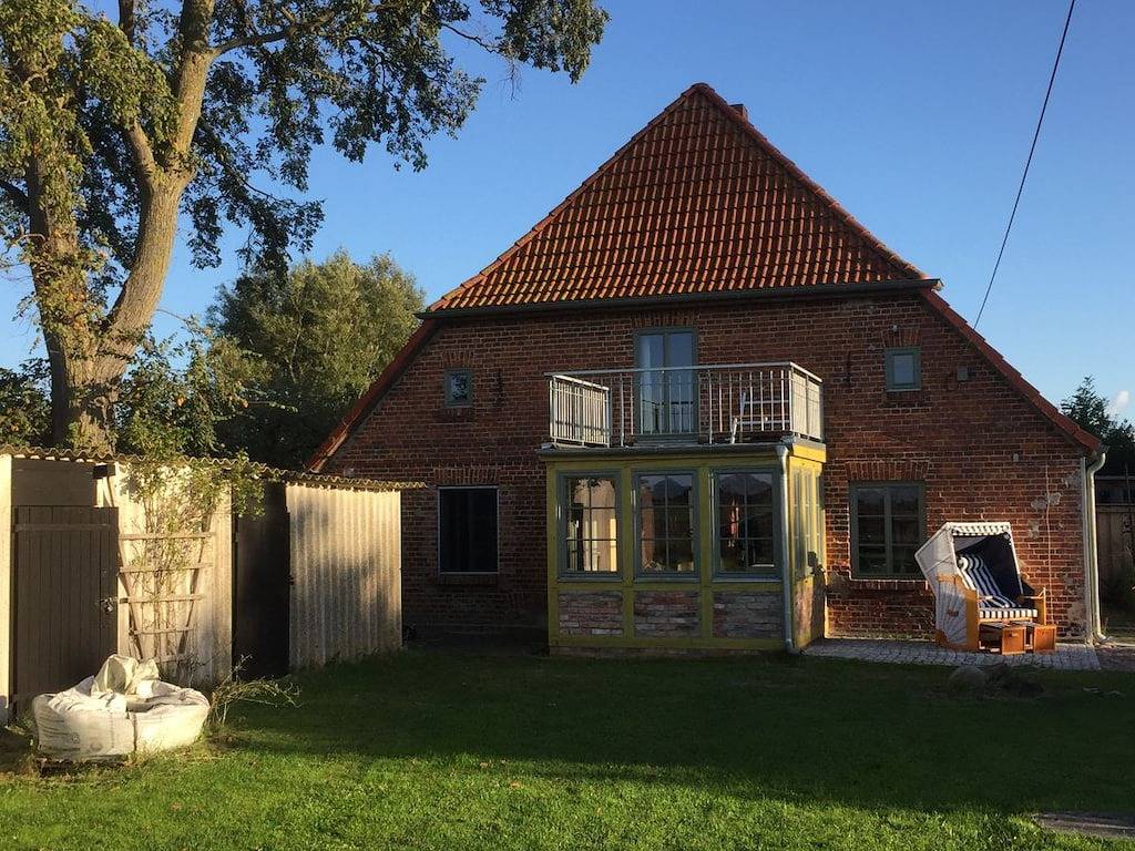Apartamento entero, Casa de campo histórica de 1840 in Ummanz, Rügen