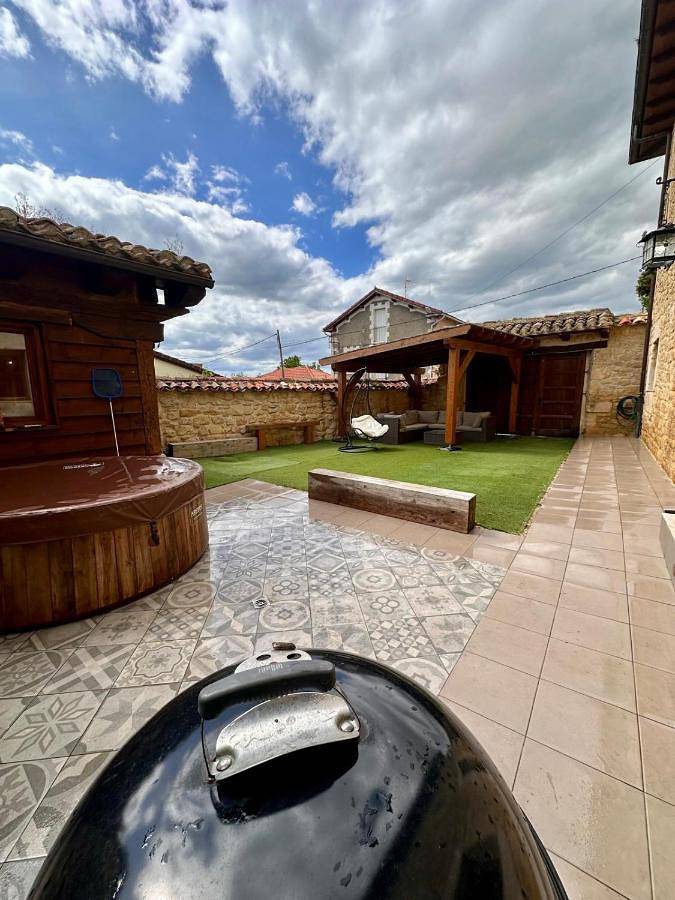 Chalet para 10 personas, con jacuzzi además de piscina y jardín en Las Merindades - 4