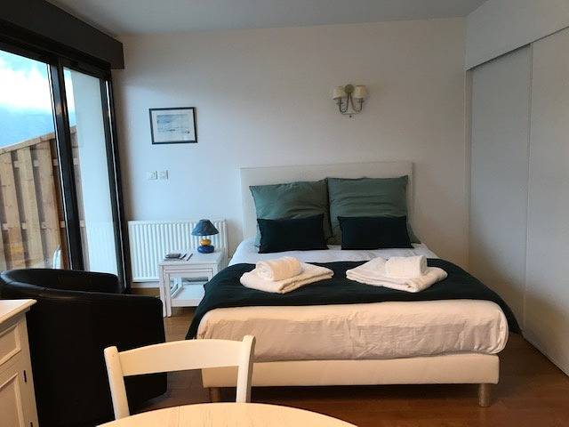 Gîte pour 2 personnes, avec vue sur le lac et balcon sur le Lac d'Annecy - 4