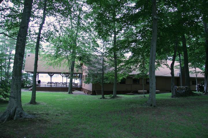Cabin Deck House - Cabaña formidable en Laurel Island in Connecticut