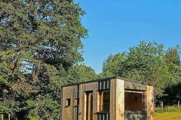 Location de vacances pour 3 personnes, avec jardin à Uzemain