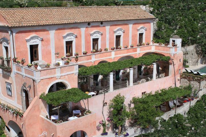 Villa for 16 people, with balcony and garden in Positano