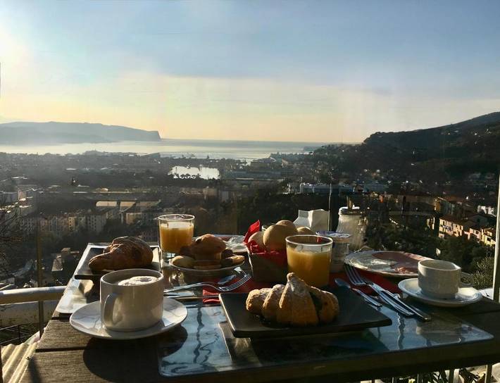B&b voor 3 personen, met uitzicht en tuin in La Spezia