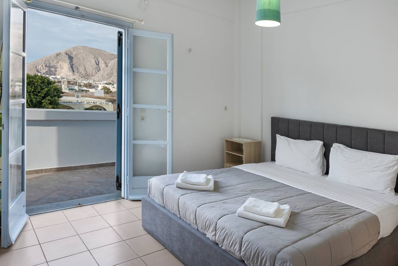 Aegean Blue Santorini Perivolos dichtbij het strand met zeezicht & Wi-Fi, foto 8