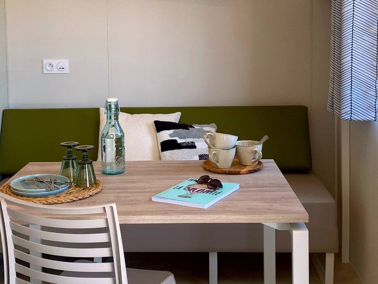 Cozy mobile home for 2 with equipped kitchen in Pordic, Côte de Goëlo