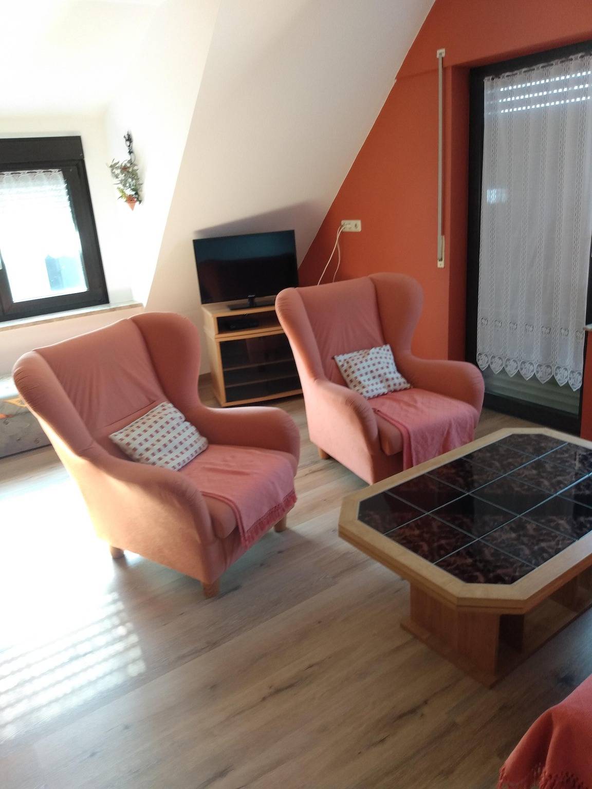 Ganze Ferienwohnung, 9-Bett-Ferienwohnung in Brandscheid, Naturpark Hohes Venn-Eifel