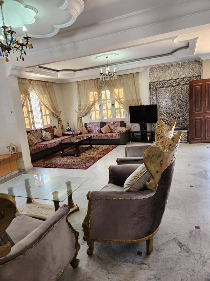 Villa pour 6 personnes, avec jacuzzi et jardin