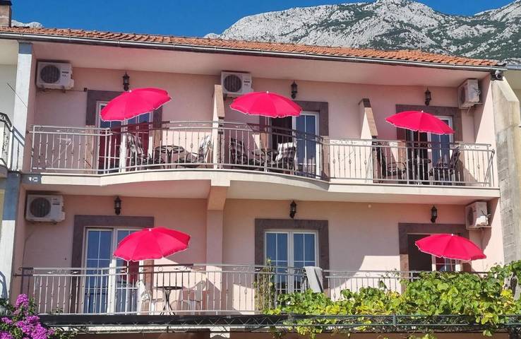 Maison d’hôte pour 4 personnes, avec jardin à Makarska