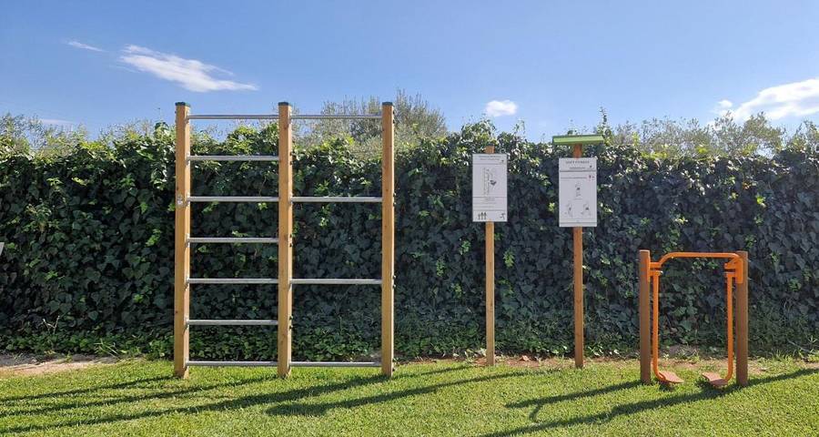 Gîte pour 2 personnes, avec vue ainsi que piscine et jardin, animaux acceptés à Palagiano - 2