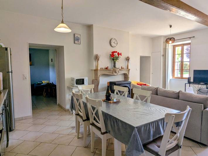 Einstöckiges 4*-Haus in Zoonahe, Spiele, Haustiere erlaubt, Kamin in Uncey-le-Franc, Montbard und Umgebung