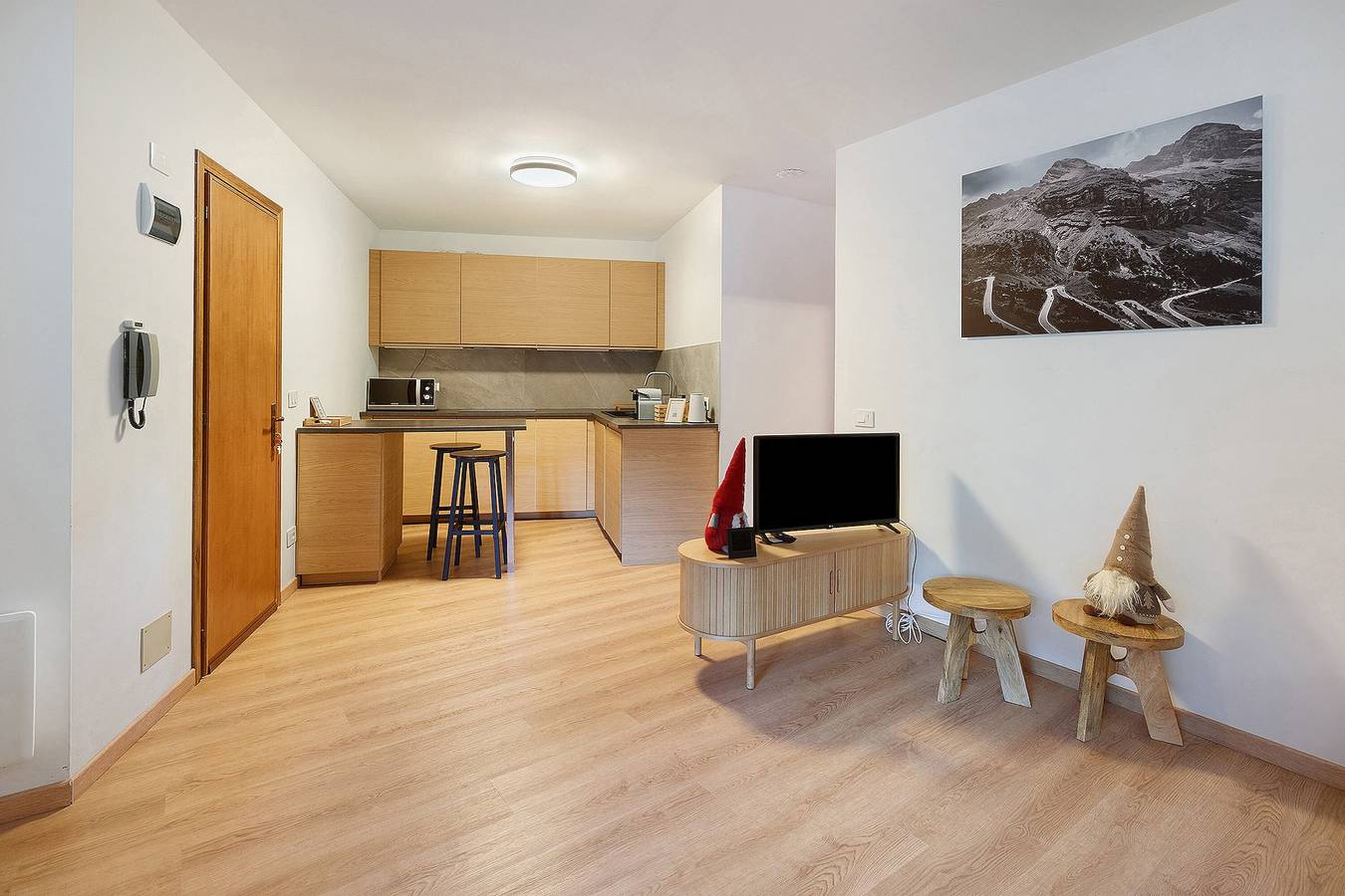 Casa Vacanze 'Baldo Petra House' con Vista Montagna, Terrazza in Comune e Wi-Fi in Mondadizza (Sondalo), Sondalo