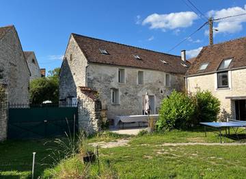 Gîte pour 10 personnes, avec jardin et terrasse, animaux acceptés dans Loiret