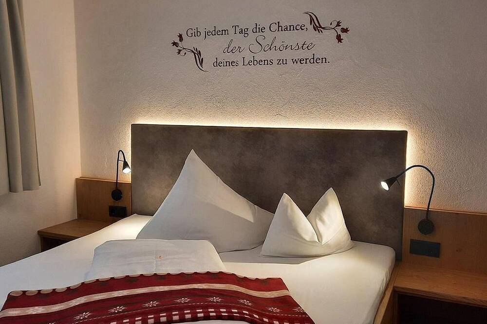 Ganze Wohnung, Appartements Haus Olympia - Apartment A für bis zu 4 Personen in Tuxer Alpen, Lans