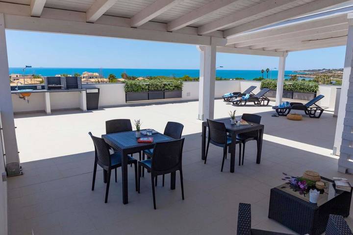 Location de vacances pour 4 personnes, avec piscine et terrasse, animaux acceptés à Sampieri - 3