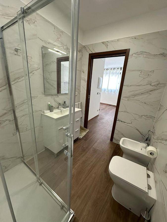 Gîte pour 3 personnes, avec vue et balcon dans Gallico Marina - 4