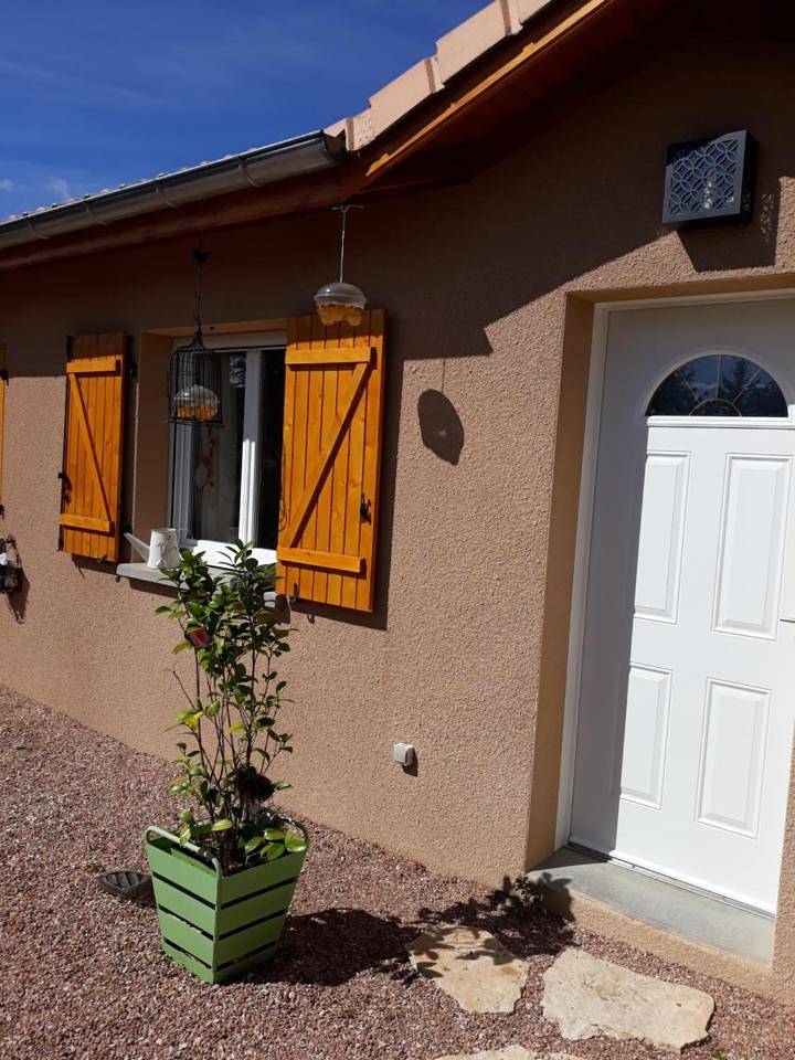 Appartement entier, Apartment in Massilly, Région de Mâcon