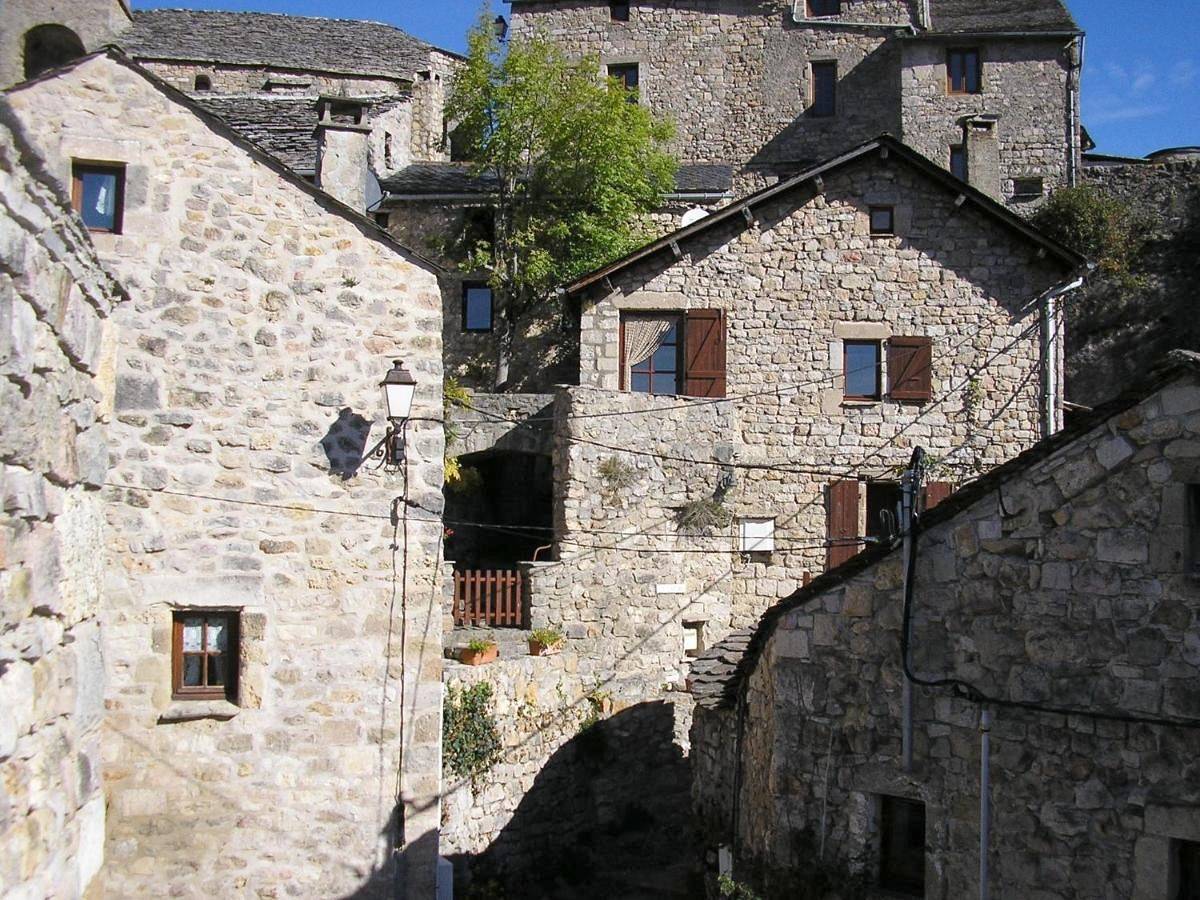 Four-Bedroom House in Nant, Parc naturel régional des Grands Causses