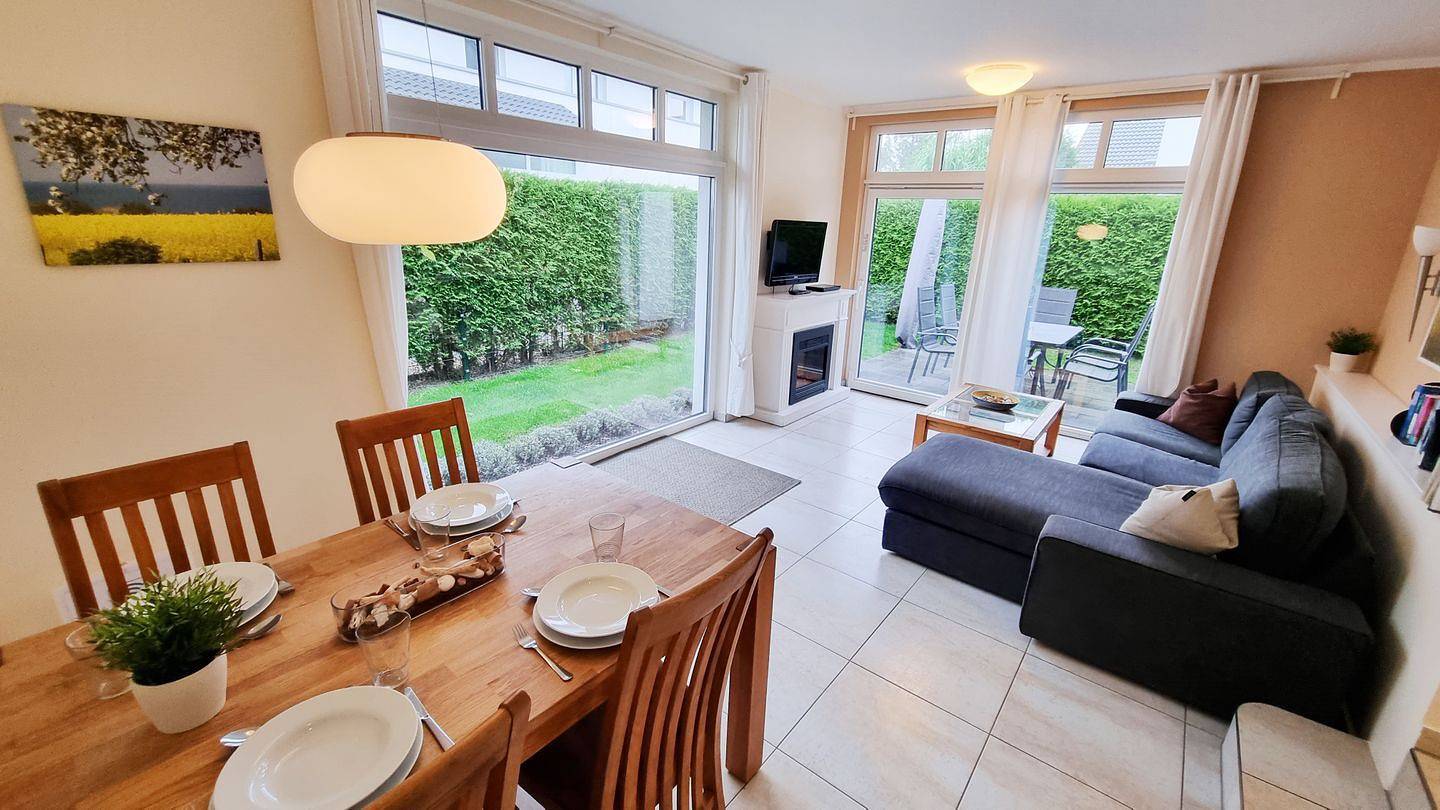 Ganze Wohnung, Ostsee Ferienwohnung Baltic Sunrise in 1. Reihe zum Strand in Kalifornien (Ostsee), Schönberg