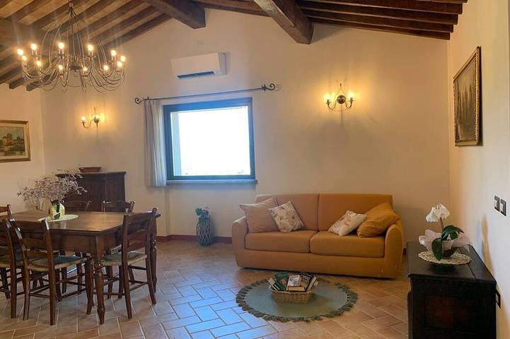 Agriturismo per 6 persone, con sauna e giardino nonché idromassaggio in Umbertide