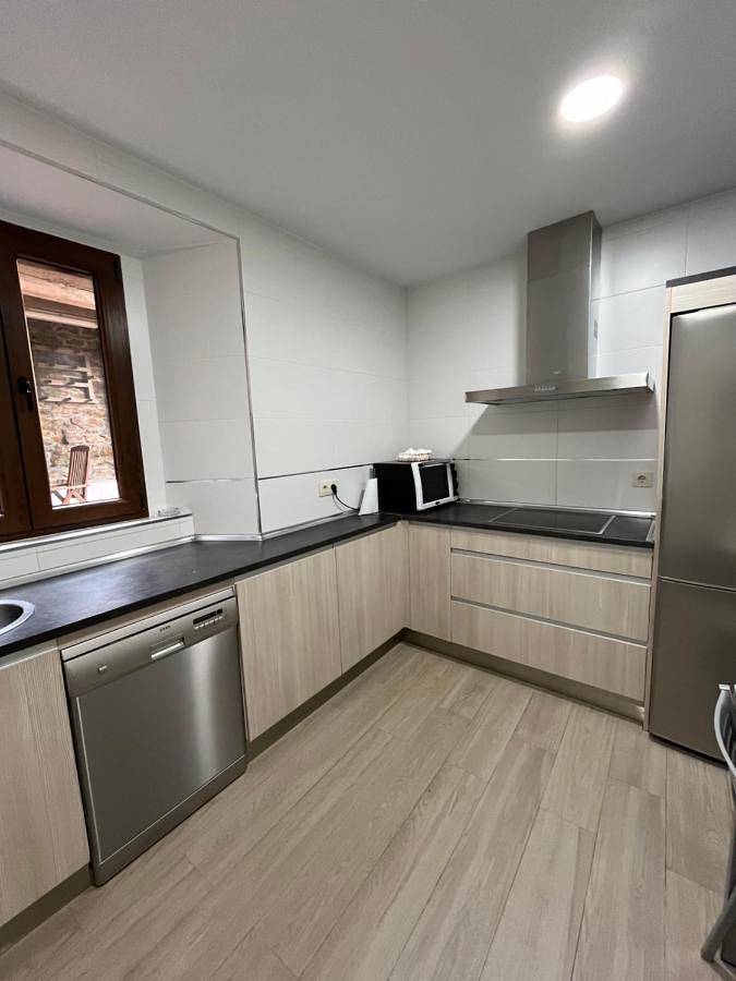 Casa rural para 10 personas, con vistas y jardín, Se admiten mascotas en Terra de Melide - 4