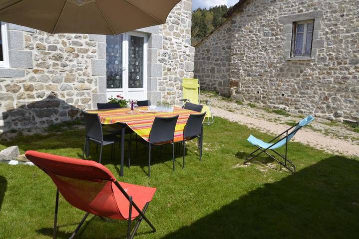 La Maison d'Alphonse 4 personnes in Saint-Léger-du-Malzieu, Región de Mende