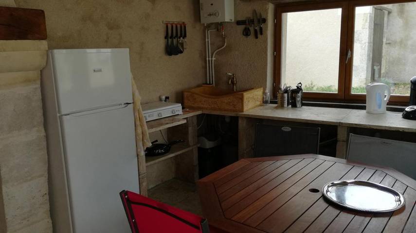 Location de vacances pour 2 personnes, avec vue ainsi que jardin et sauna à Francueil - 2